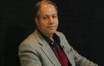 استاد تمام دانشکده برق دانشگاه صنعتی شریف